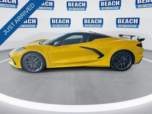 Used 2025 Chevrolet Corvette Stingray Premium Conv w/ Z51 Performance Package image 5