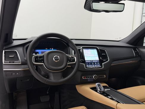 Certified 2024 Volvo XC90 T8 Ultimate w/ Protection Package Premier AWD/4WD image 25