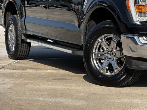 Used 2023 Ford F150 Lariat w/ Trailer Tow Package image 12