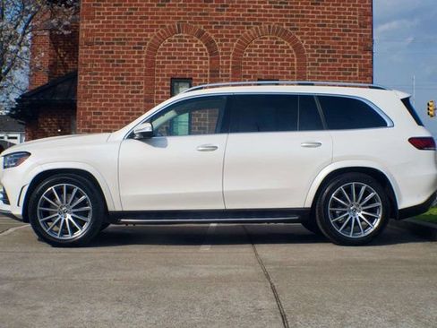 Used 2022 Mercedes-Benz GLS 450 4MATIC image 8