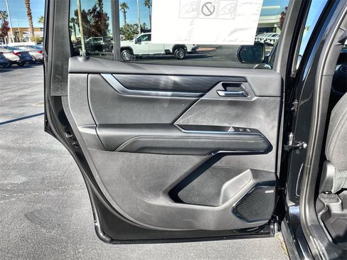 New 2026 GMC Acadia Elevation w/ LPO, Floor Liner Package image 33