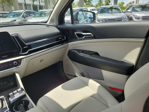 Certified 2024 Kia Sportage EX FWD image 17