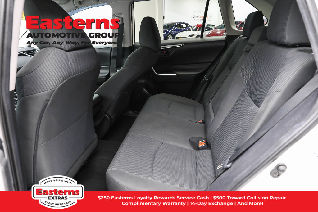 Used 2020 Toyota RAV4 LE w/ All Weather Liner Package AWD/4WD image 21