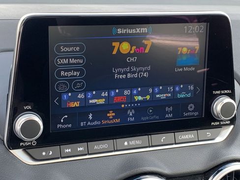 Used 2025 Nissan Sentra SV image 20