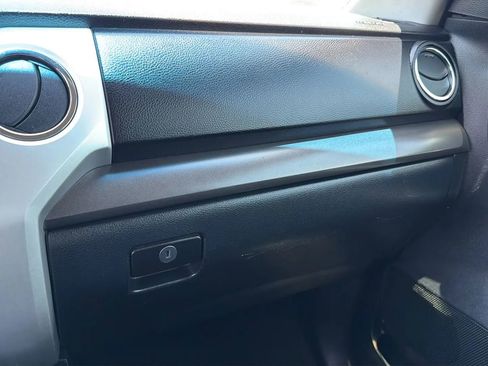 Used 2017 Toyota Tundra SR5 w/ SR5 Upgrade Package RWD image 24