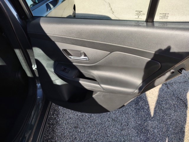 Used 2027 Nissan Sentra SV FWD image 23