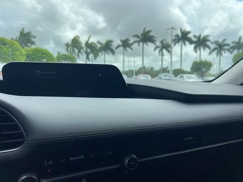 Used 2024 MAZDA MAZDA3 s image 28