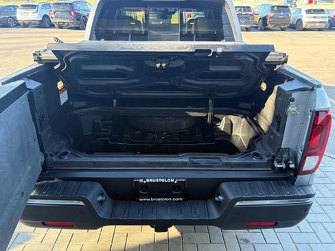 Used 2017 Honda Ridgeline RTL-E image 12