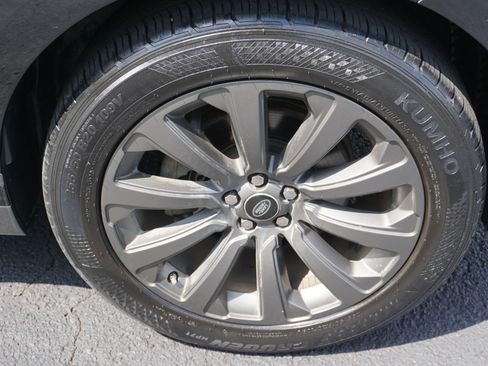 Used 2018 Land Rover Range Rover Velar R-Dynamic SE AWD/4WD image 14