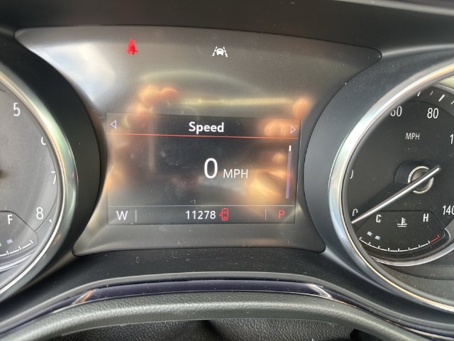 Used 2023 Buick Encore GX Essence w/ Experience Buick Package FWD image 12