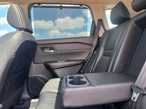 Certified 2023 Nissan Rogue SV w/ SV Premium B Package FWD image 37