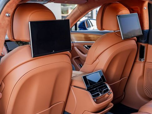 Certified 2023 Bentley Flying Spur V8 image 26