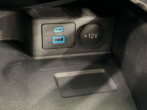 Used 2022 Ford Escape SE w/ SE Sport Appearance Package AWD/4WD image 31