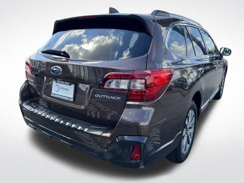 Used 2019 Subaru Outback 2.5i Touring image 11