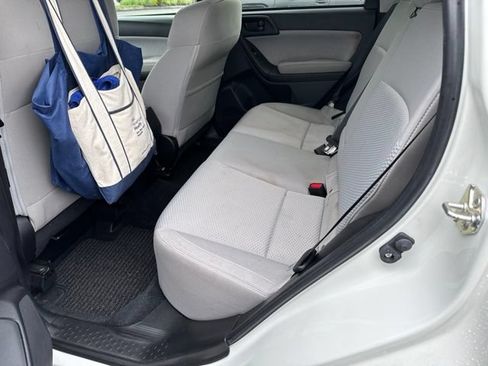 Used 2017 Subaru Forester 2.5i Premium AWD/4WD image 15