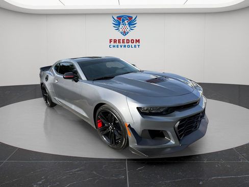 Used 2022 Chevrolet Camaro LT w/ Redline Edition RWD image 8