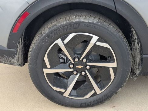New 2026 Chevrolet Equinox EV LT w/ Comfort Package AWD/4WD image 3