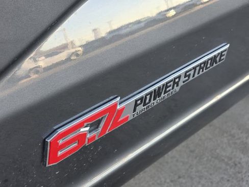 Used 2026 Ford F250 Platinum w/ Platinum Plus Package image 8