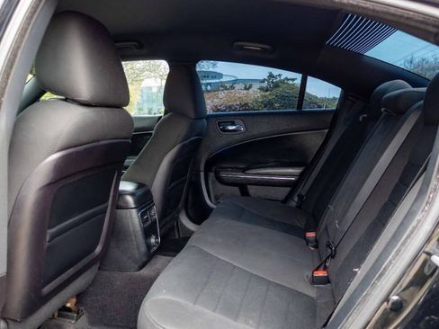 Used 2013 Dodge Charger SE w/ Sport Appearance Group image 22