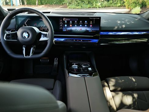 Used 2027 BMW 530i xDrive w/ M Sport Package AWD/4WD image 26