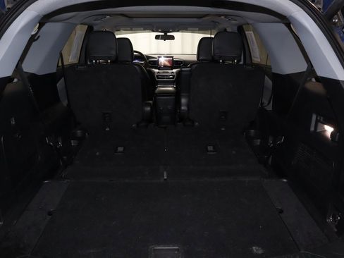 Certified 2022 Ford Explorer XLT w/ Equipment Group 202A image 17