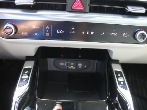New 2026 Kia Sorento SX AWD/4WD image 49