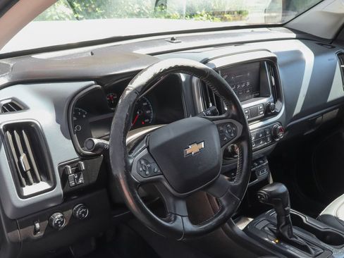 Used 2020 Chevrolet Colorado Z71 AWD/4WD image 22