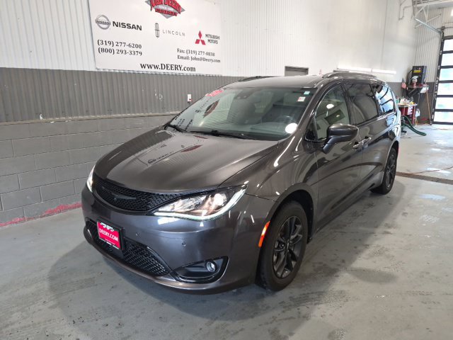 Used 2020 Chrysler Pacifica Touring-L AWD/4WD image 7