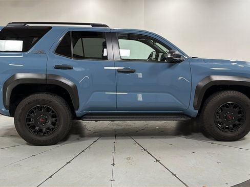 Certified 2025 Toyota 4Runner TRD Off-Road Premium image 6