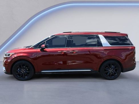 Certified 2024 Kia Carnival SX Prestige FWD image 3