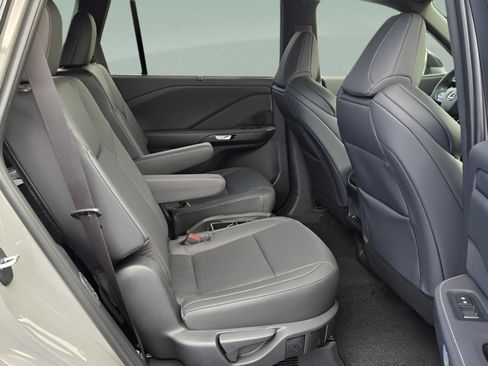 New 2026 Lexus TX 500h AWD image 10