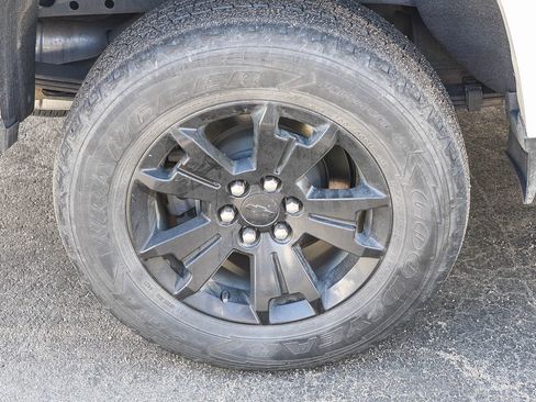 Used 2022 Chevrolet Colorado LT w/ Safety Package AWD/4WD image 7