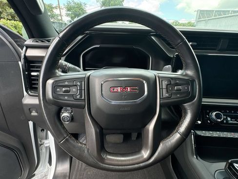 Used 2022 GMC Sierra 1500 AT4 w/ Technology Package AWD/4WD image 16