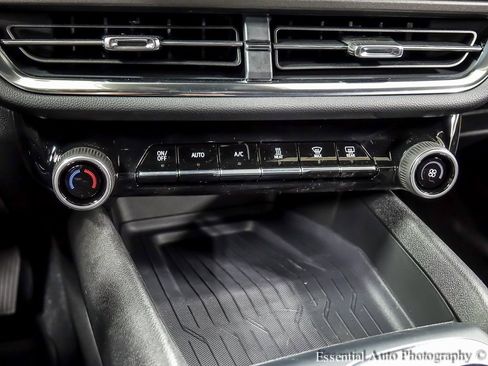 New 2026 Chevrolet Equinox EV LT image 15