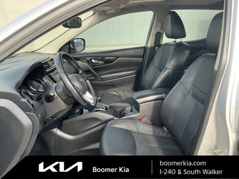 Used 2022 Nissan Rogue Sport SL w/ Premium Package image 17