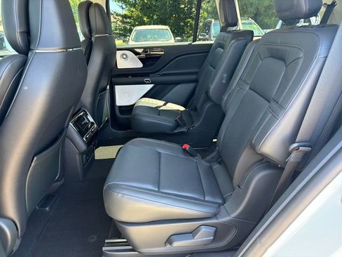 New 2026 Lincoln Aviator Reserve AWD/4WD image 14