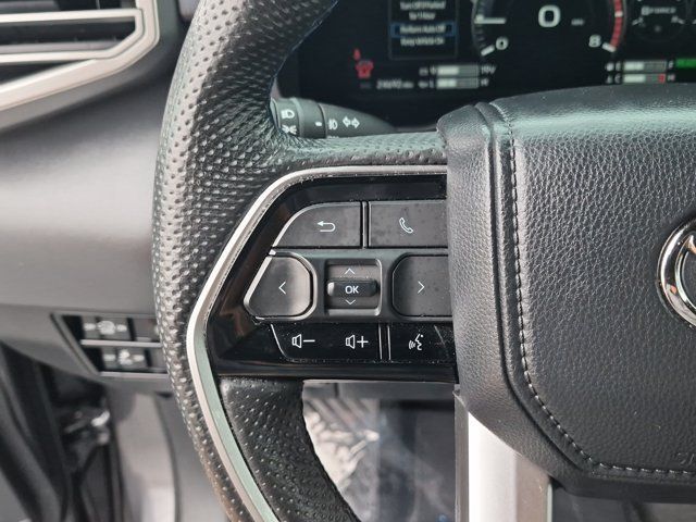 Used 2024 Toyota Sequoia Platinum AWD/4WD image 25