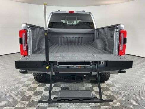 Used 2023 Ford F350 Platinum w/ Tremor Off-Road Package AWD/4WD image 8