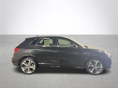 Used 2021 Audi Q3 2.0T Premium Plus w/ Premium Plus Package AWD/4WD image 5