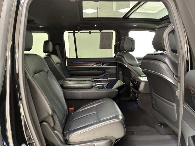 Used 2024 Jeep Grand Wagoneer L 4WD image 16