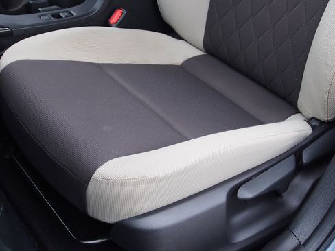 Used 2023 Toyota Corolla LE image 16