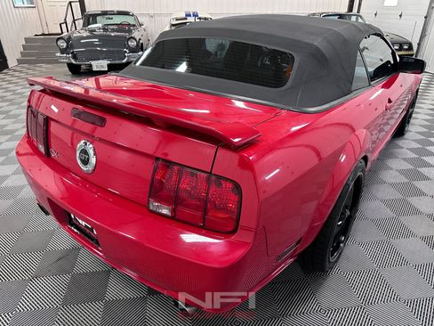 Used 2006 Ford Mustang GT Premium RWD image 15