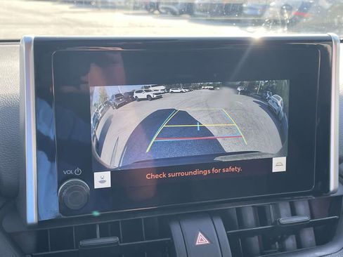 Used 2025 Toyota RAV4 XLE image 25