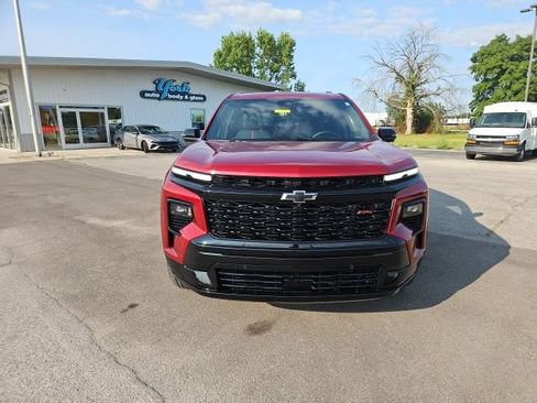 Used 2024 Chevrolet Traverse RS w/ LPO, Floor Liner Package FWD image 3