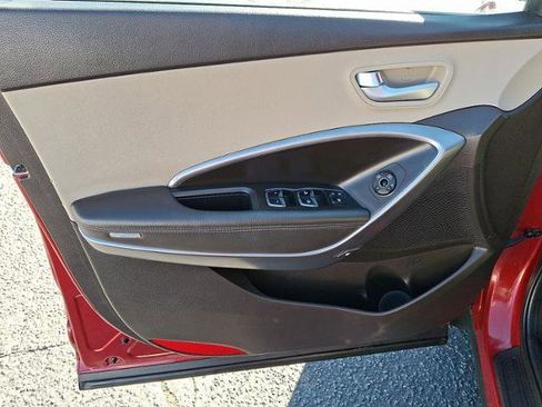 Used 2017 Hyundai Santa Fe Sport image 9