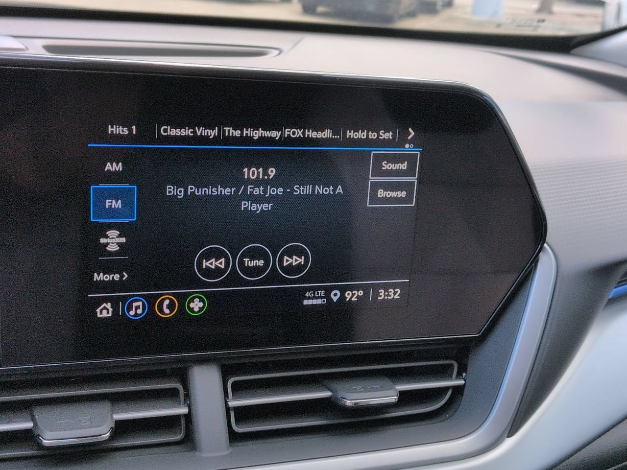 New 2026 Chevrolet Trax LS w/ Driver Confidence Package FWD image 17
