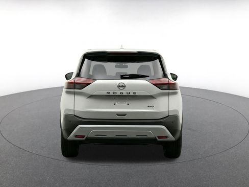 Used 2025 Nissan Rogue SV FWD image 8