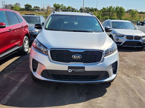 Used 2019 Kia Sorento S AWD/4WD image 3