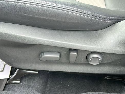 Certified 2023 Subaru Forester Limited AWD/4WD image 11