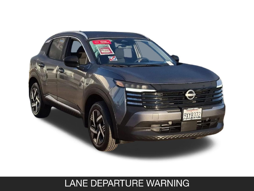Used 2026 Nissan Kicks SV FWD image 2